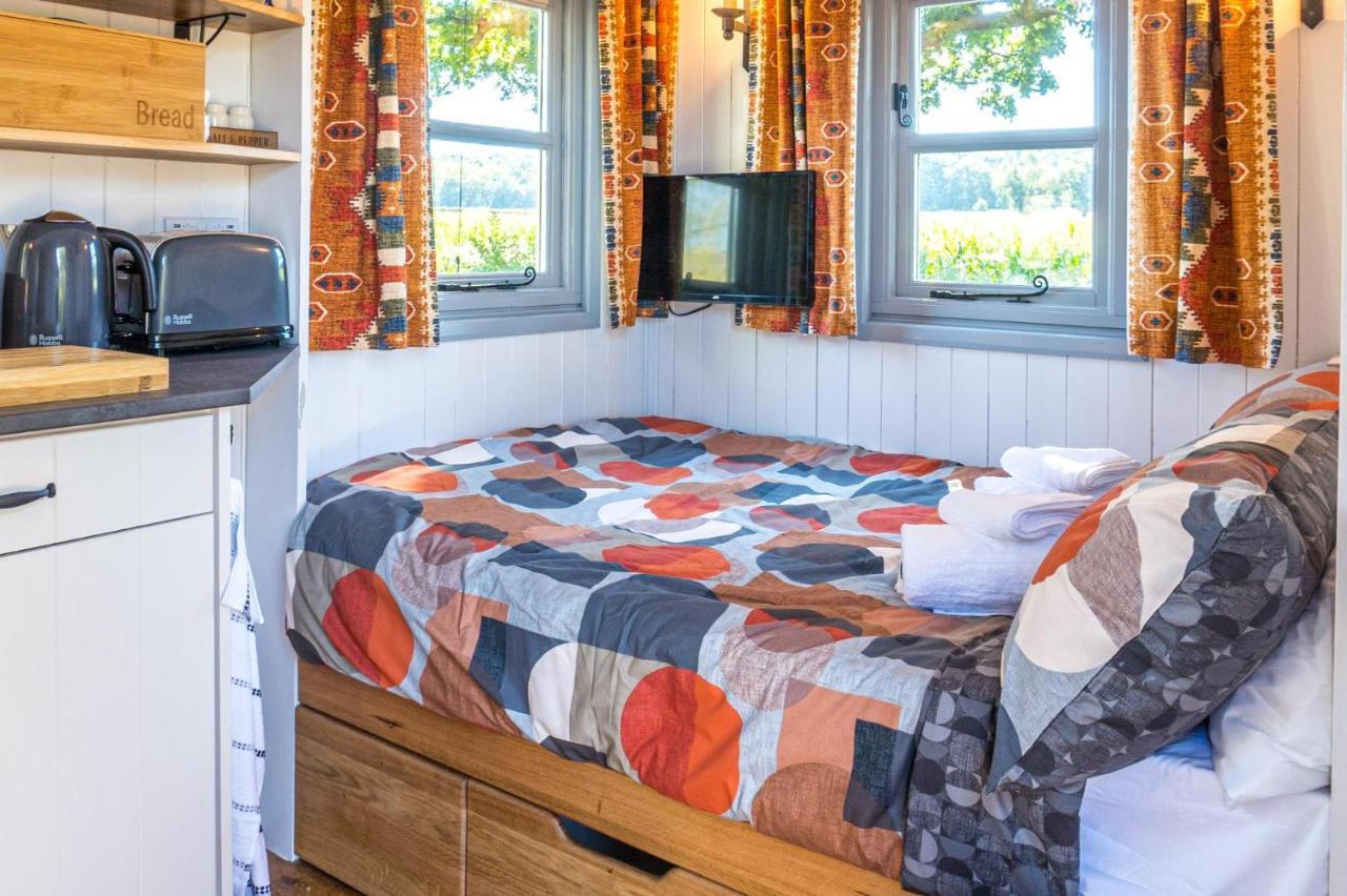 The Hideaway Hut - 1 Bed Shepherds Hut - Hereford Luaran gambar