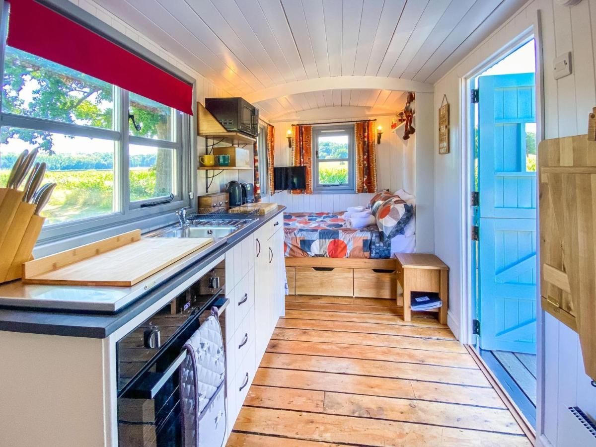 The Hideaway Hut - 1 Bed Shepherds Hut - Hereford Luaran gambar