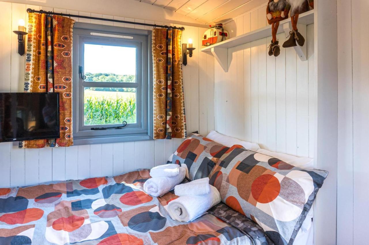 The Hideaway Hut - 1 Bed Shepherds Hut - Hereford Luaran gambar