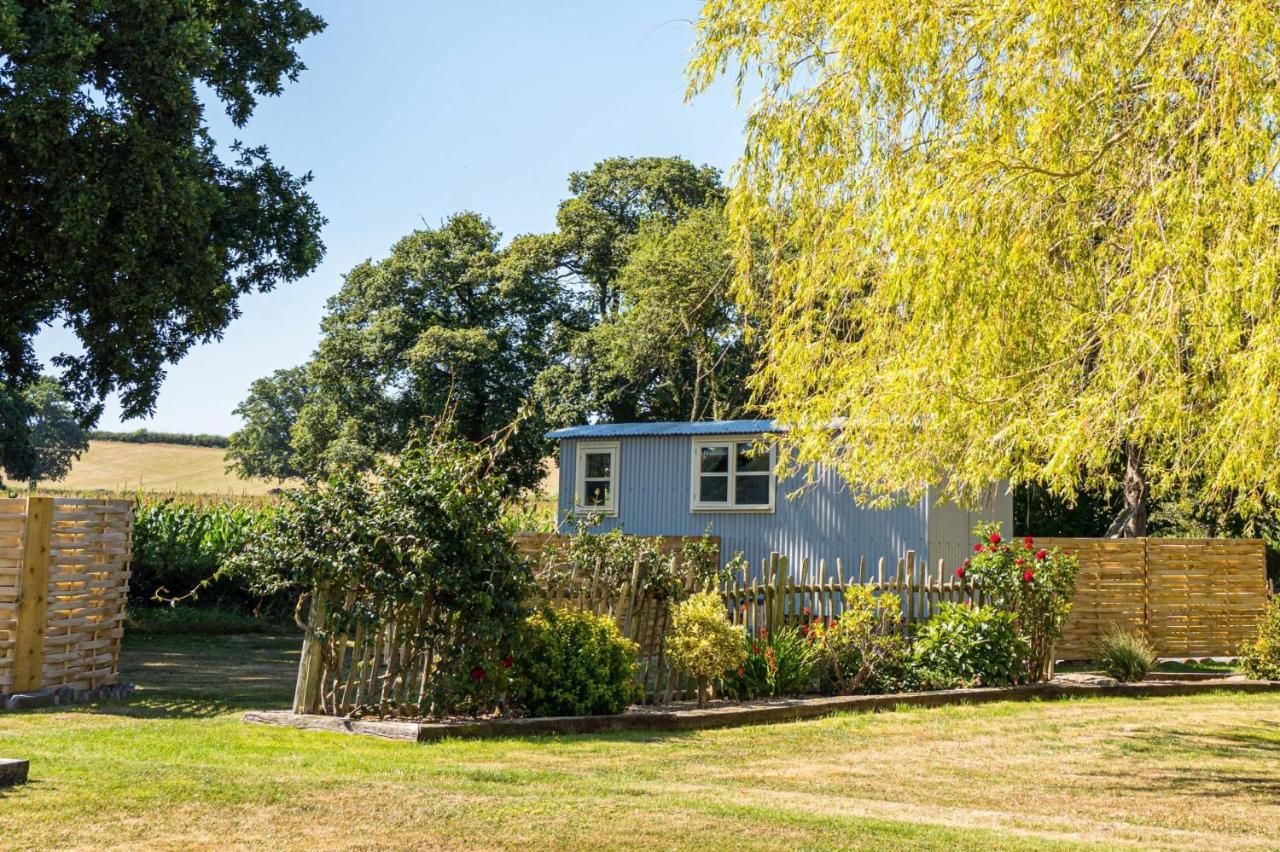 The Hideaway Hut - 1 Bed Shepherds Hut - Hereford Luaran gambar