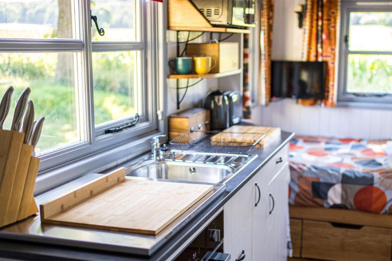 The Hideaway Hut - 1 Bed Shepherds Hut - Hereford Luaran gambar