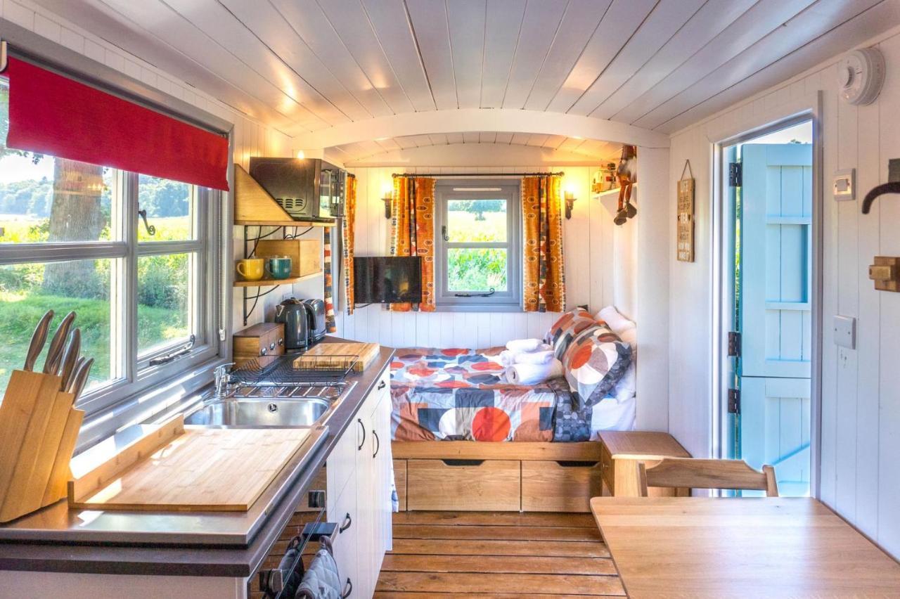 The Hideaway Hut - 1 Bed Shepherds Hut - Hereford Luaran gambar
