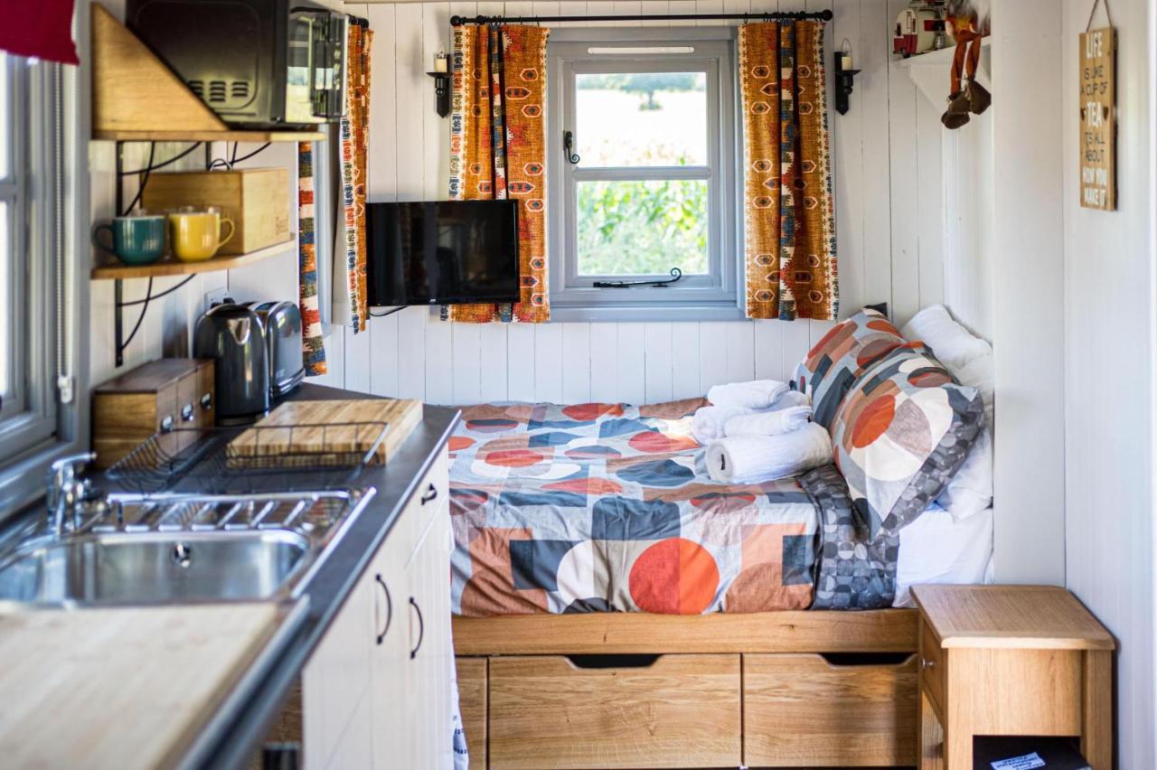 The Hideaway Hut - 1 Bed Shepherds Hut - Hereford Luaran gambar